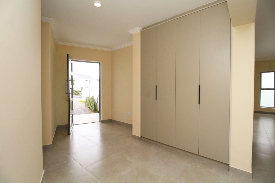 3 Bedroom Property for Sale in Blue Lagoon Western Cape